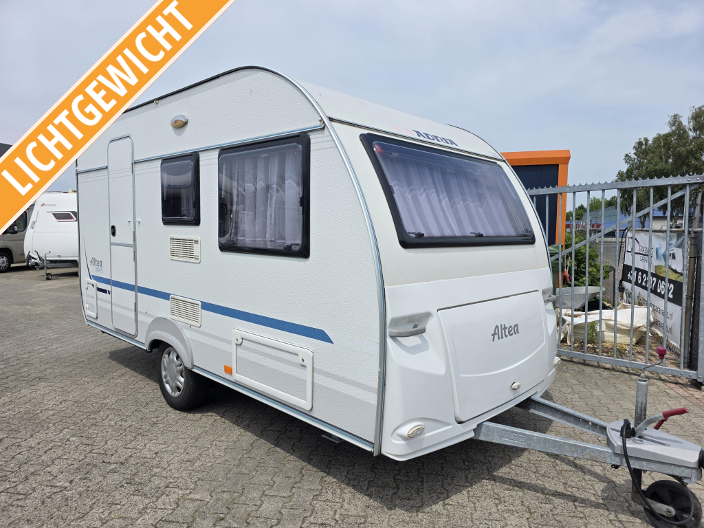 Adria Altea 390 PS 4 persoons VOORTENT 2010