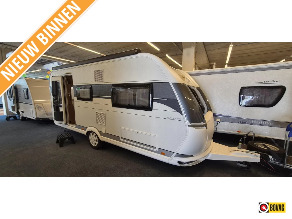 Hobby De Luxe 495 UL met thule luifel en mover