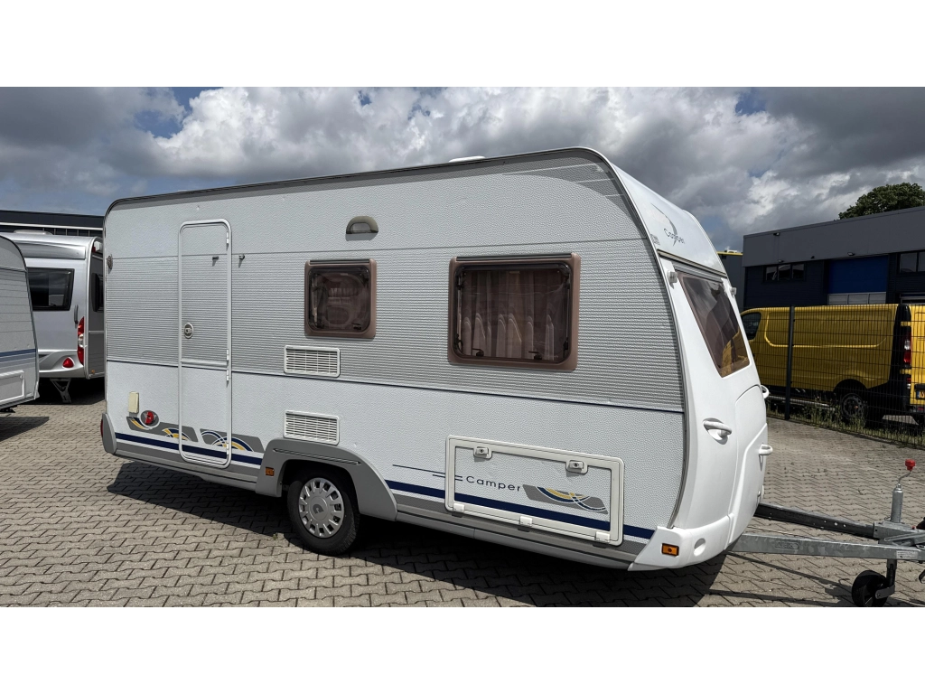 Dethleffs Camper 440 DB treinzit vast bed toilet