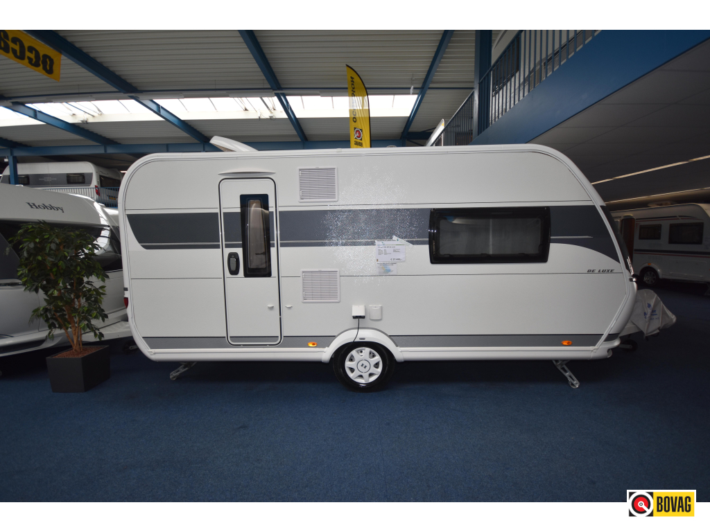 Hobby De Luxe 460 SFF VOORTENT/AS 1500KG/TAPIJT