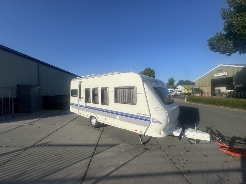 Hobby De luxe Easy 520 TMF MOVER 4 PERSOONS