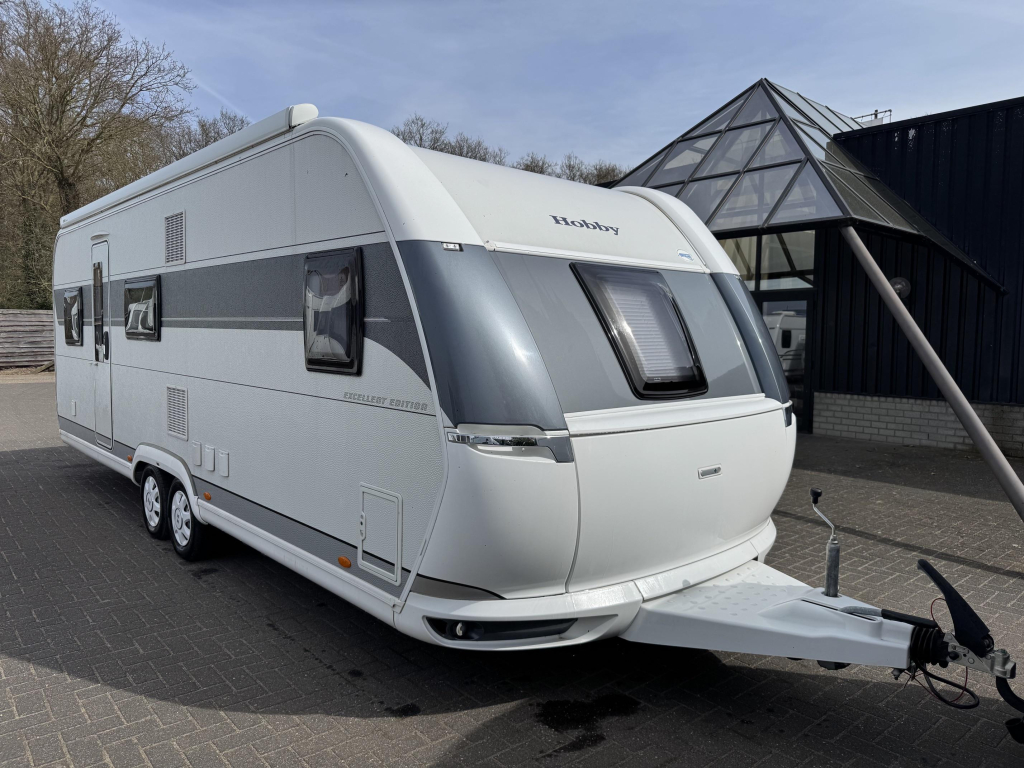 Hobby Excellent Edition 650 KMFE 2022 | Stapelbed | Airco