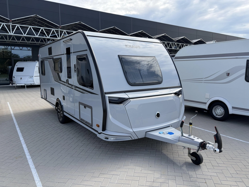 Knaus Sudwind Black Selection 500 QDK stapelbed / dwarsbed