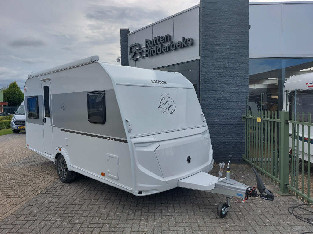 Knaus Sport 450 FU
