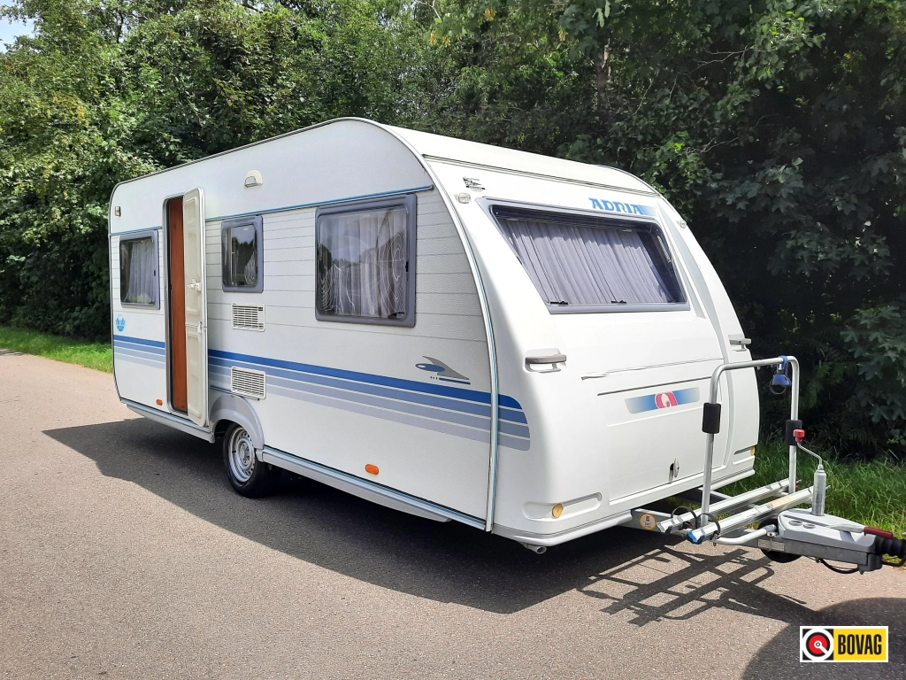 Adria Adora 472 LU 2 Aparte bedden Airco