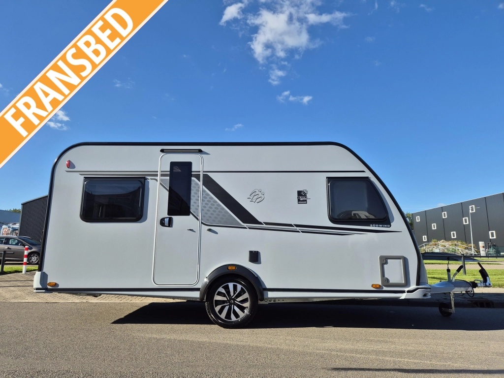 Knaus Sudwind Black Selection 450 FU