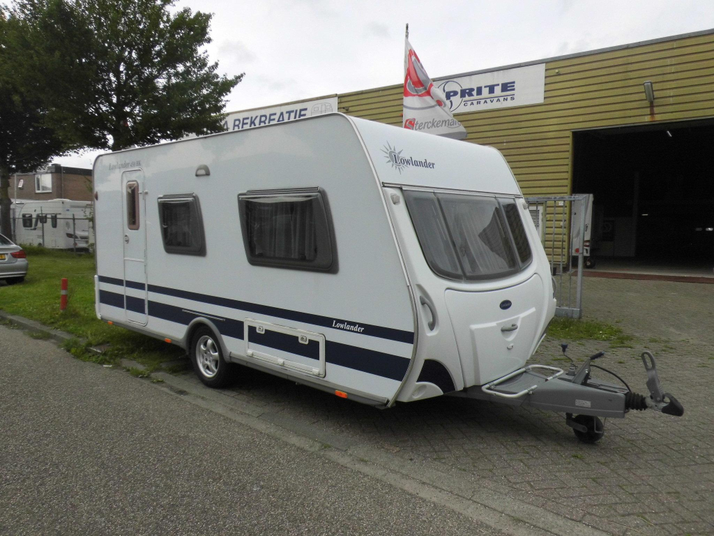 Dethleffs Lowlander 450 HK Mover, voortent.