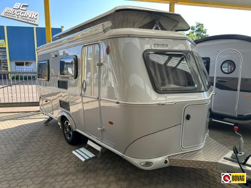 Eriba Touring Troll 542 GT ENKELE BEDDEN