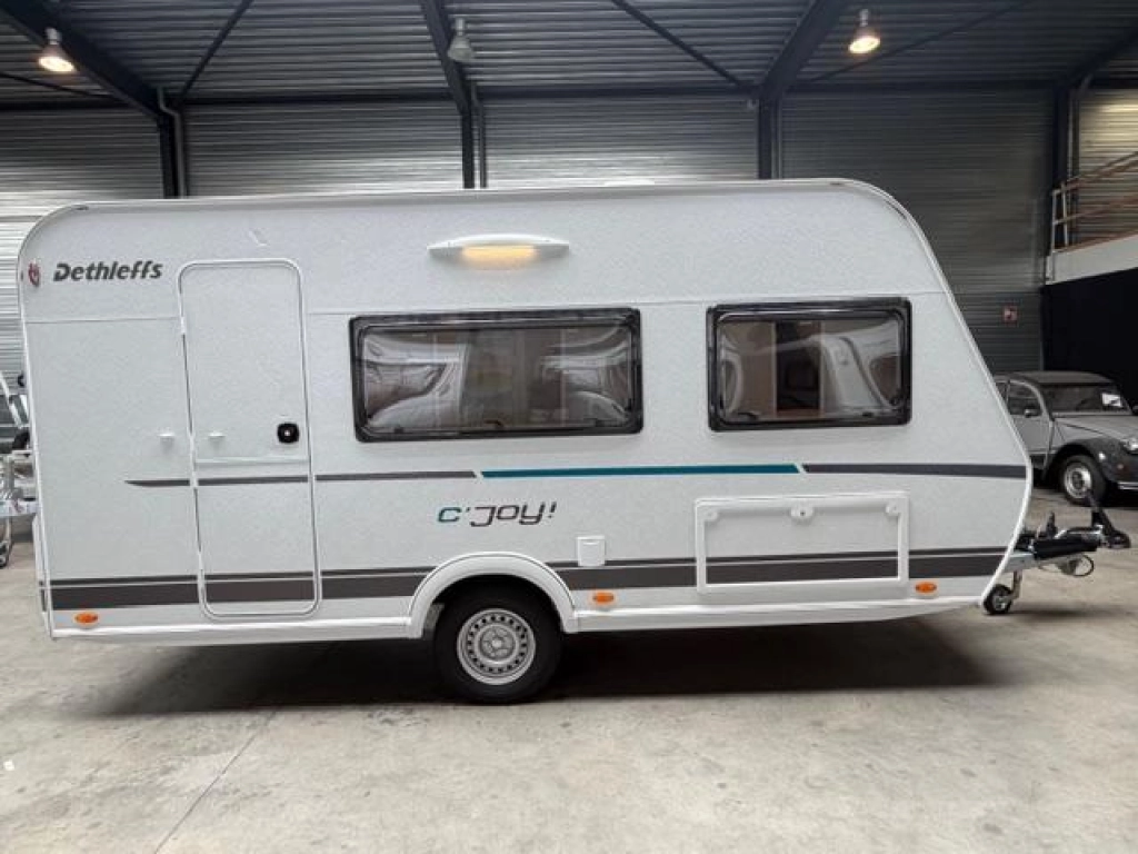 Dethleffs C'Joy 420 QSH Easy air tent/zonnepaneel