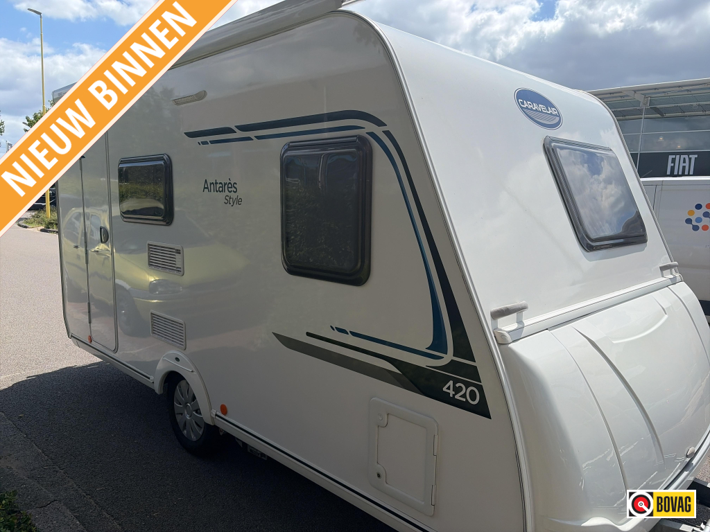 Caravelair Antares Style 420 MOVER | THULE LUIFEL