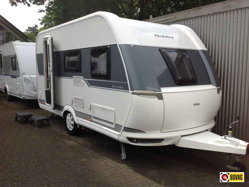 Hobby De Luxe 440 SF Met Mover