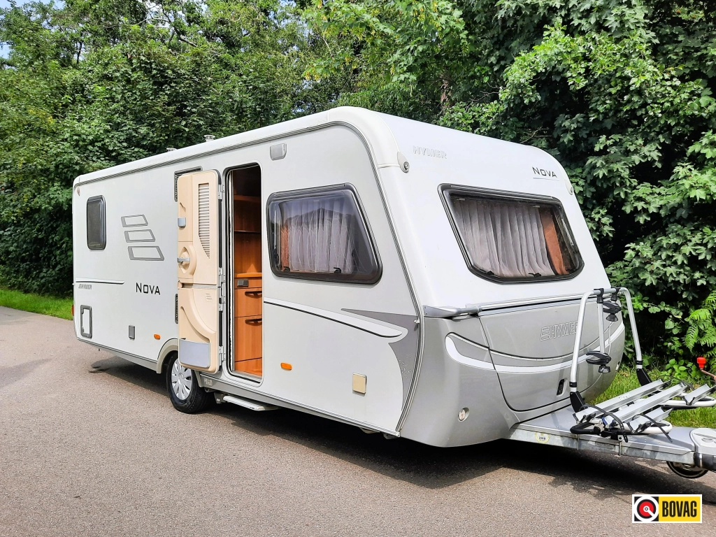 Eriba Nova 545