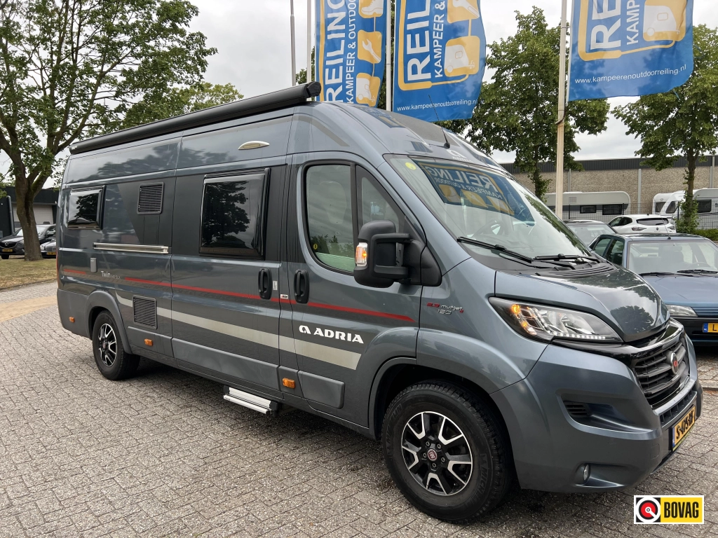 Adria Twin 640 SLX