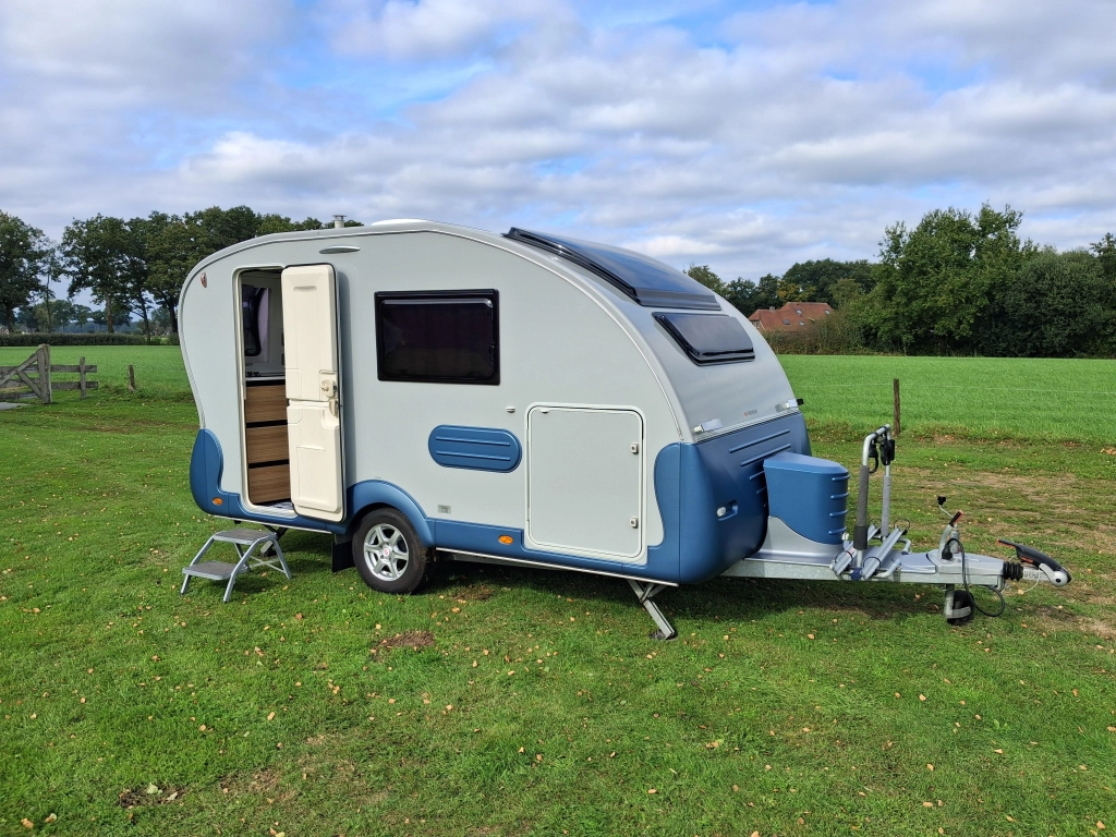 Adria Action 391 PH Fraaie Vorm XXL Koelkast