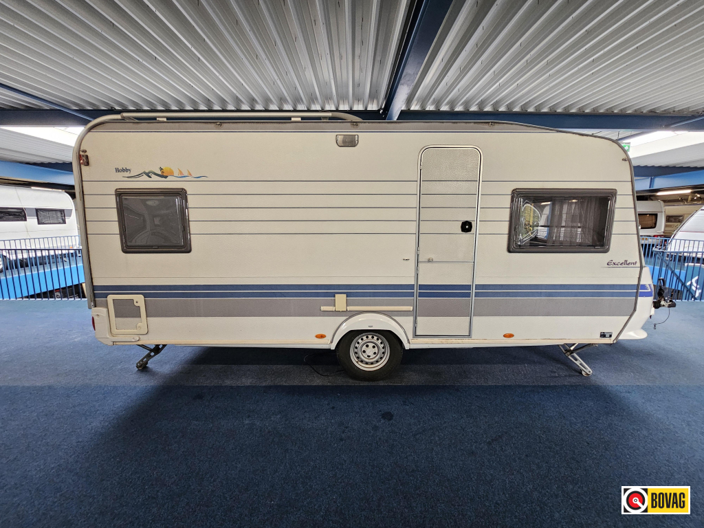 Hobby Excellent Easy 495 FUe VOORTENT/FIETSENREK
