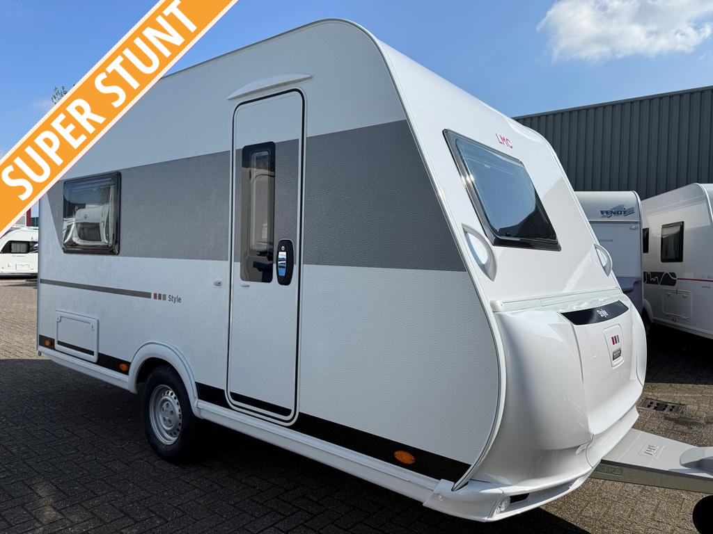 LMC Style 400 F met opklapbaar bed