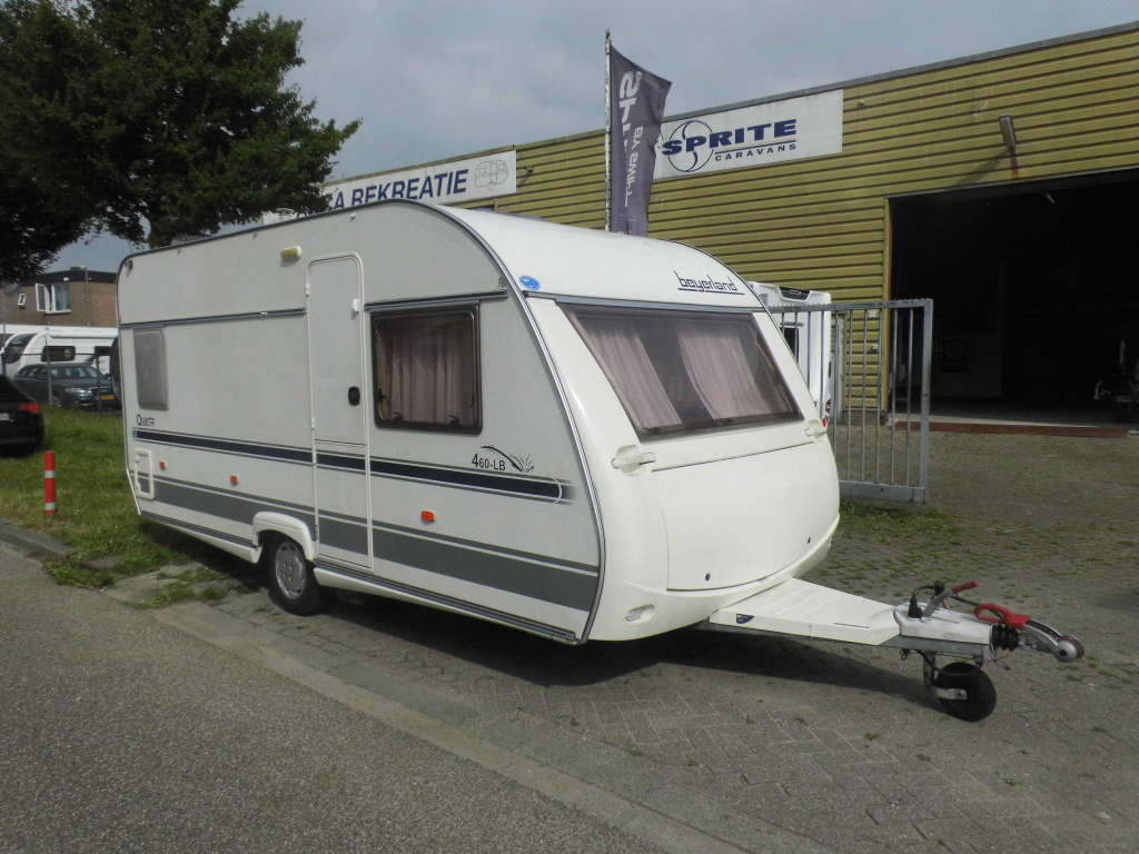 Beyerland Quartz 460 LB Nieuwe voortent en mover!