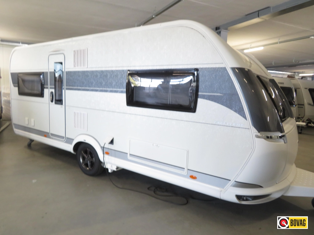 Hobby Excellent 560 CFE + Airco/ Mover