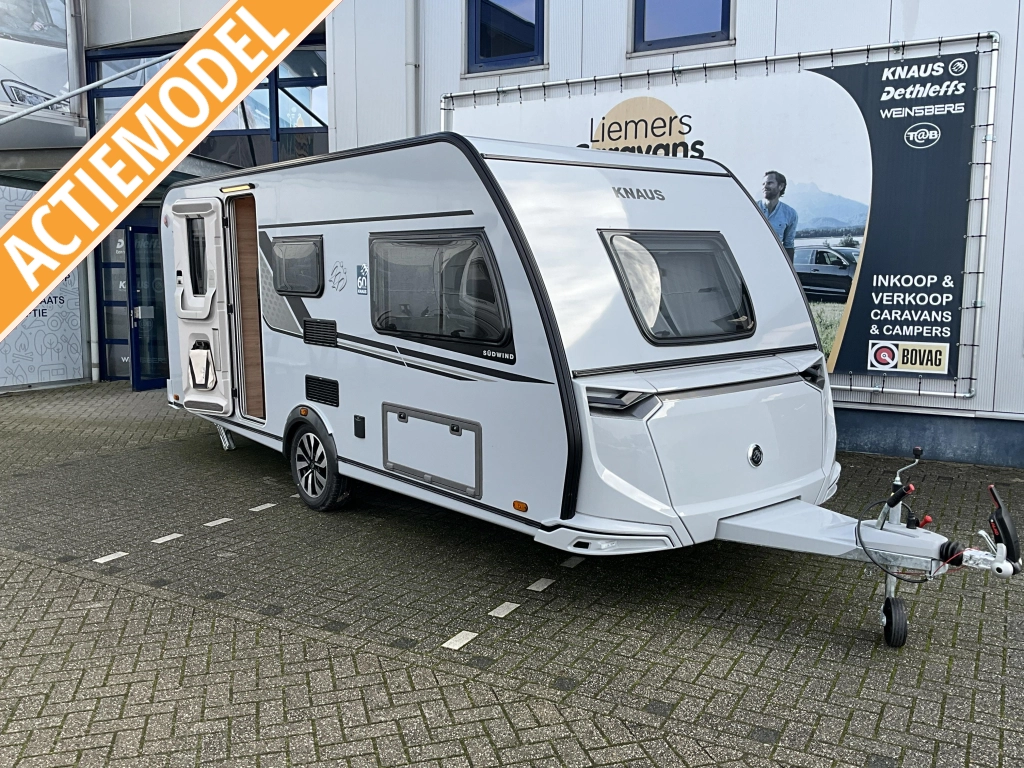 Knaus Sudwind Black Selection 500 EU ENKELE BEDDEN-VLOERVERW