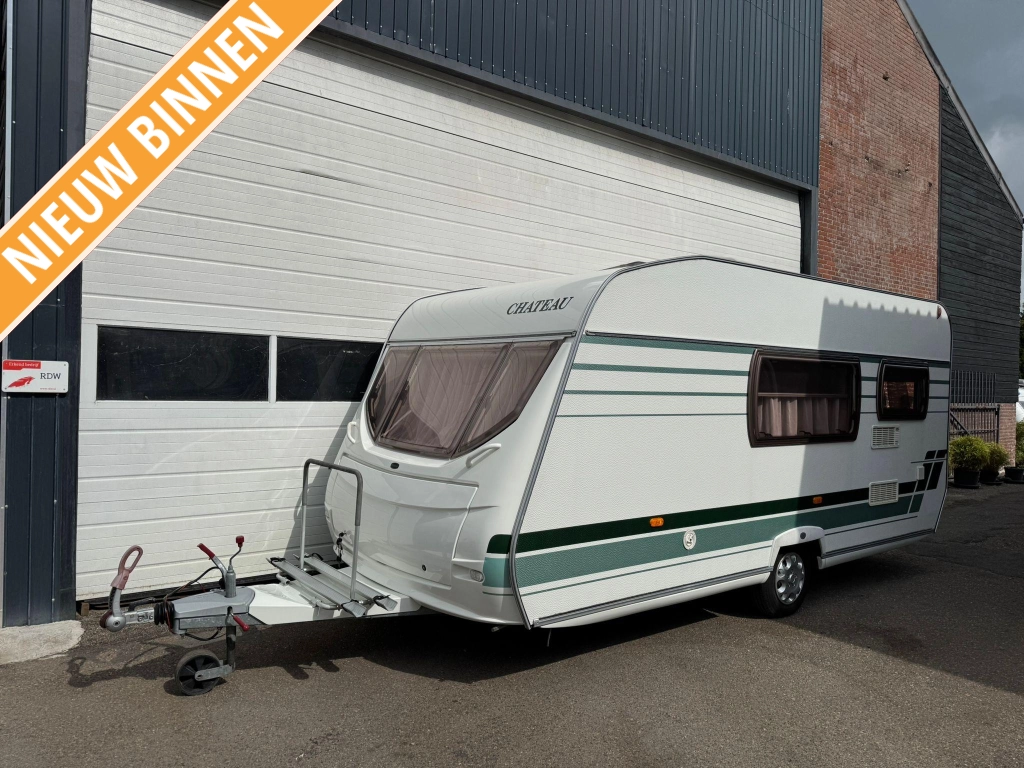 Chateau Calista 450 CT + Voortent + Luifel