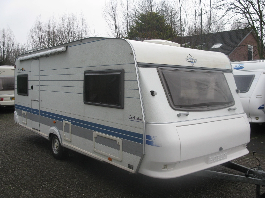 Hobby Exclusive 560 UL bj 2000 met voortent