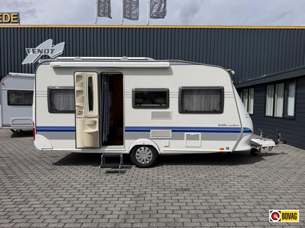 Hobby Excellent 455 UF Met luifel en voortent!