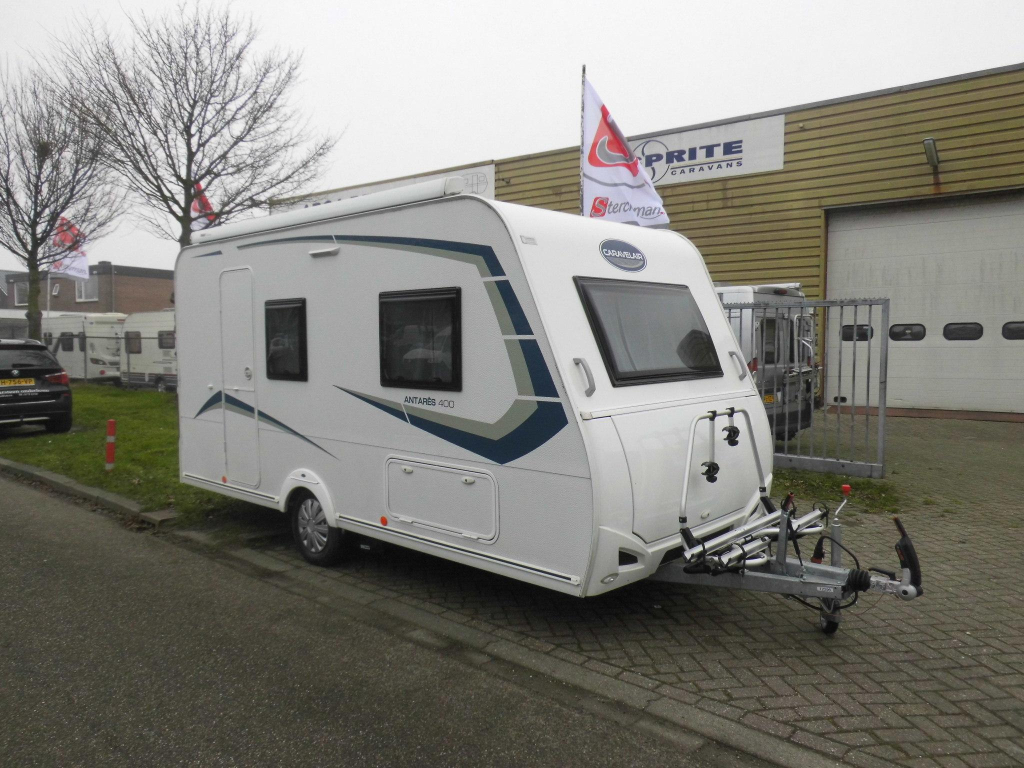 Caravelair Antares 400 Cassetteluifel.