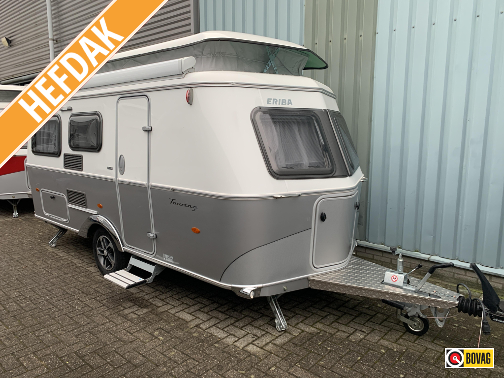 Eriba Touring Urban 530 Hordeur/Serv.luik/Luifel