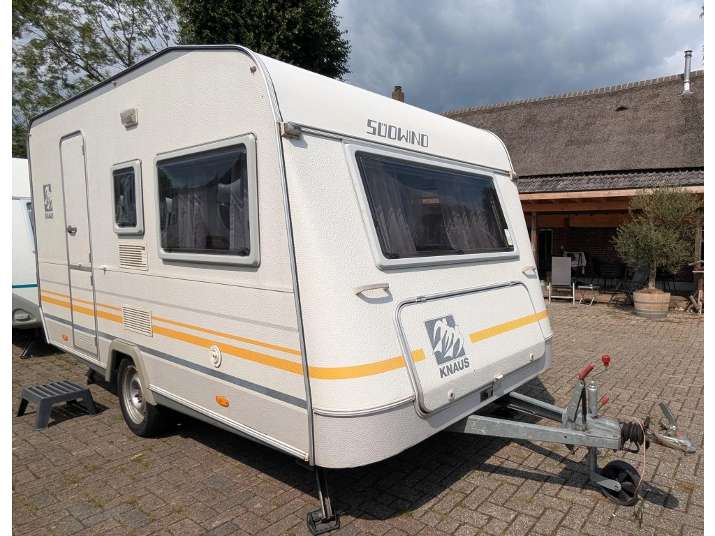 Knaus SW 395 + voortent