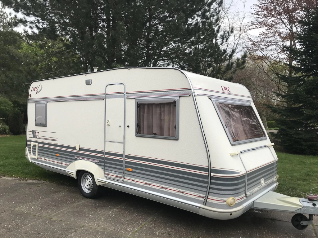 LMC Dominant 530 fransbed en rondzit