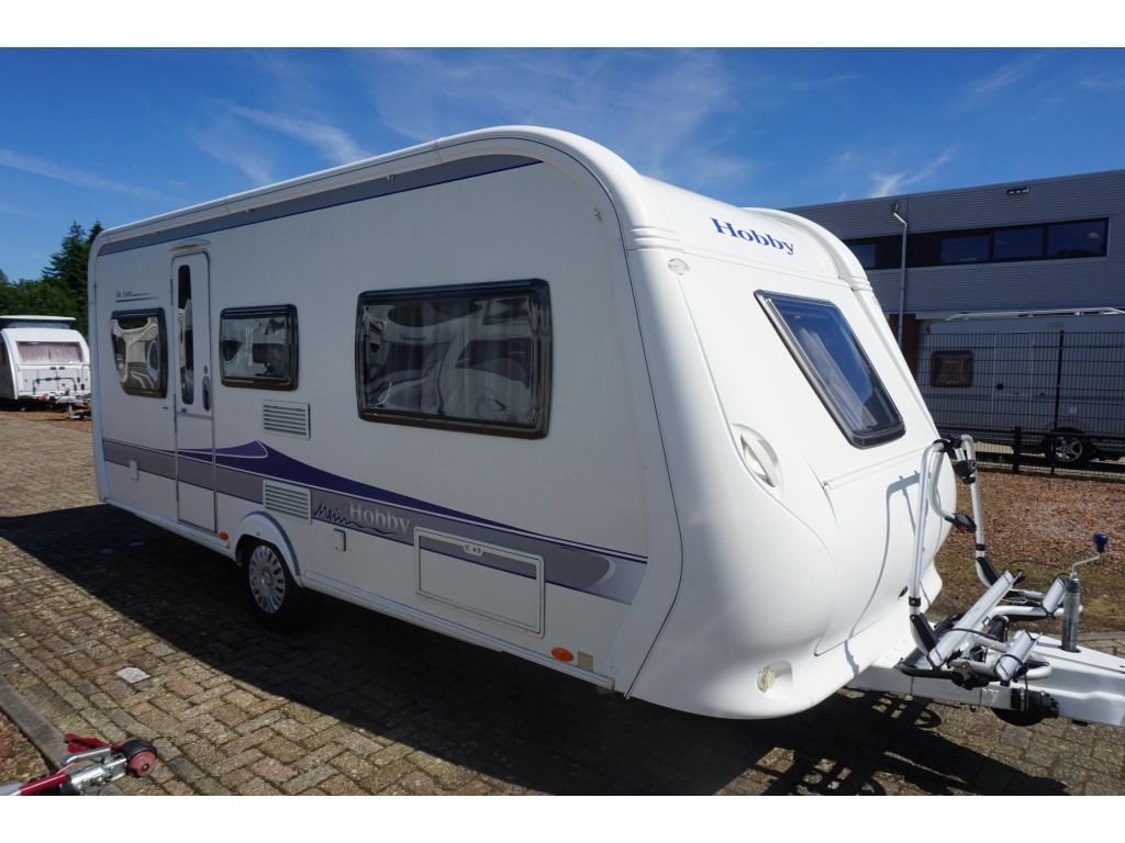 Hobby De Luxe 495 UL + MOVER + VOORTENT