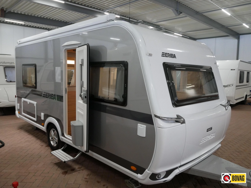 Eriba Nova 445 INCL. MOVER en LUIFEL