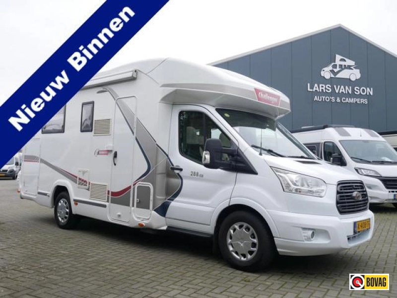 Challenger 288 EB, Half Integraal, Queensbed, Hefbed!!