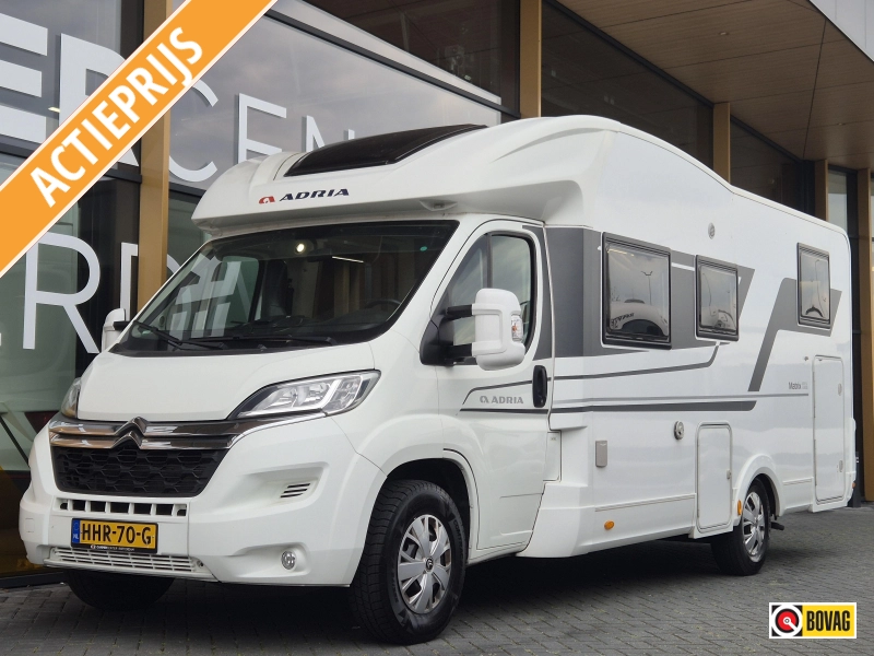 Adria Matrix M 670 SL 160 pk Lengtebedden