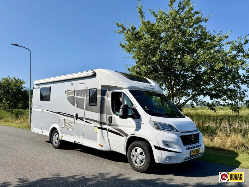 Sunlight T 68 - Enkele Bedden + Hefbed