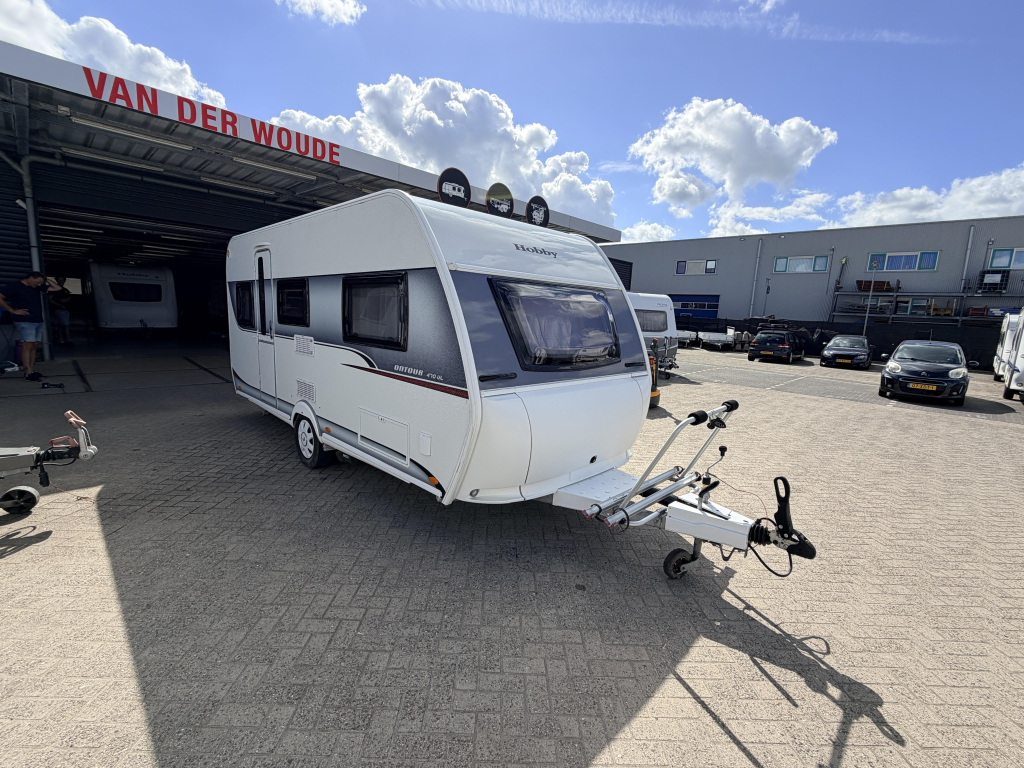 Hobby On Tour 470 UL Enk bedden Mover Isabella