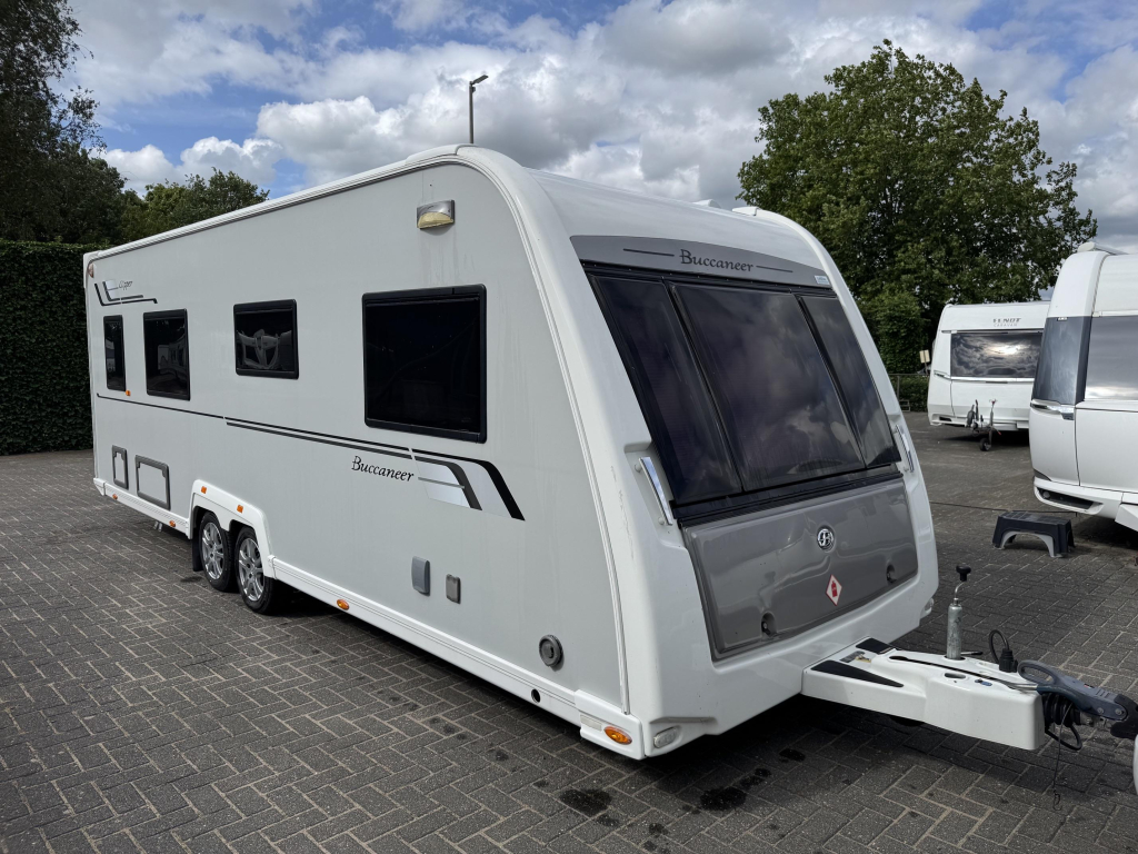 Elddis Buccaneer 2014 | Enkele bedden