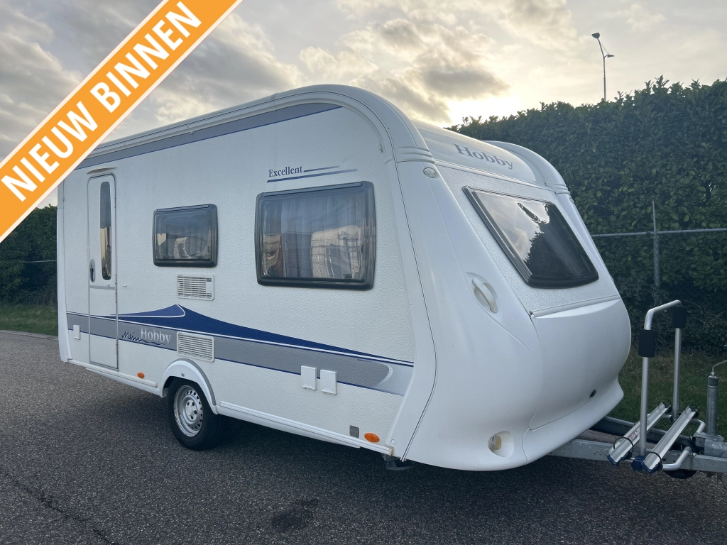 Hobby Excellent Easy 440 SF VAST BED, VOORTENT