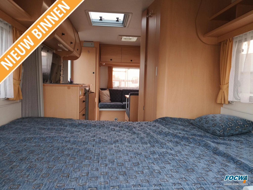 Avento Triomphe 445 TF Dwarsbed Treinzit Toilet