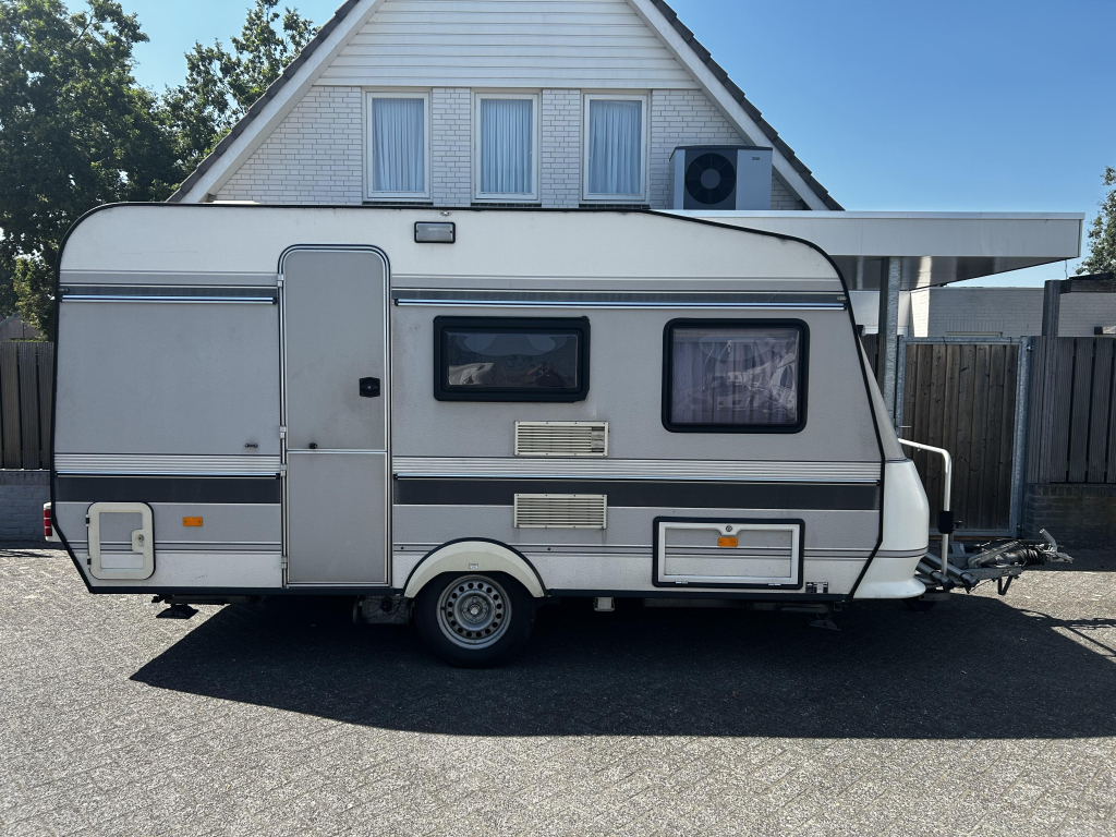 Hobby Classic 420 TM Voortent - Lichtgewicht