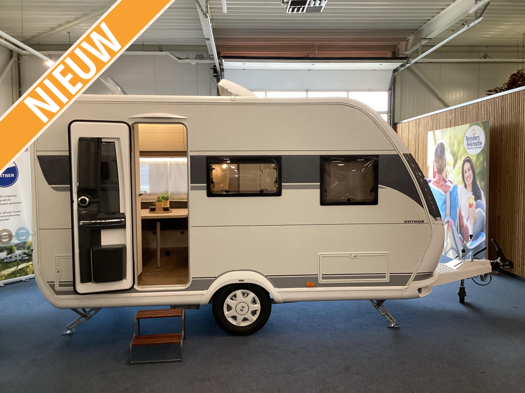 Hobby On Tour 390 SF