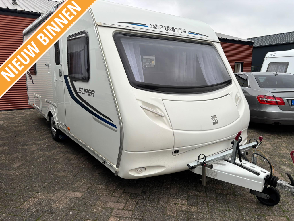 Sprite Super 490 CF Bj. 2011 mover en luifel