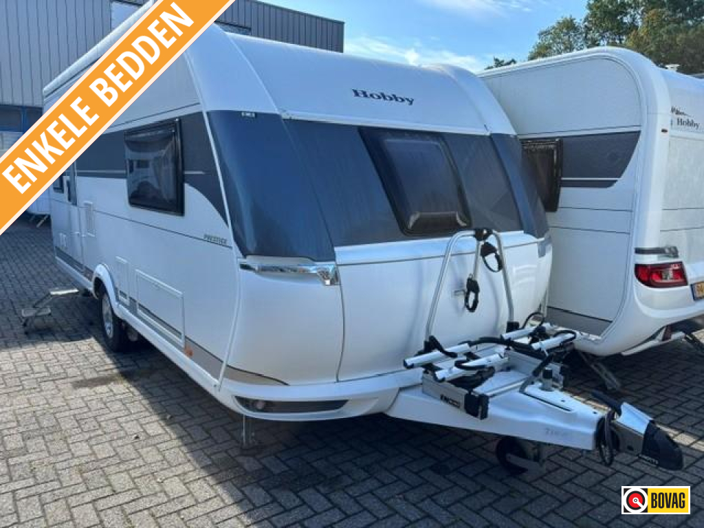 Hobby Prestige 560 UL Mover & Thule luifel