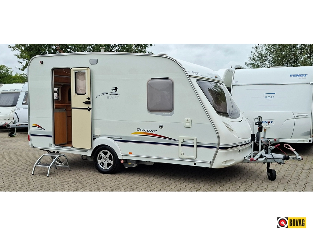Swift Toscane 410 TF incl. mover en voortent !