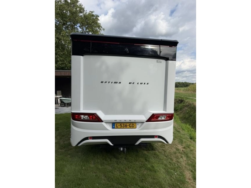 Hobby Optima De Luxe 65 HFL hefbed trekhaak luifel