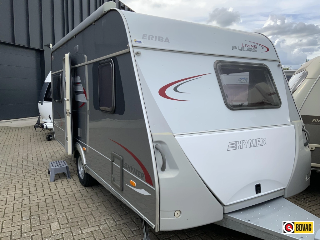 Eriba Living Pulse 465 Met lichte hagelschade.