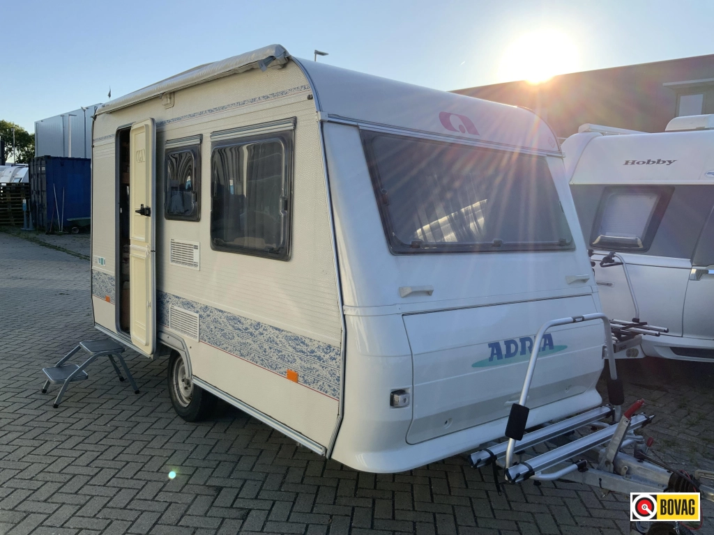 Adria Unica 360 DB Stapelbed Lichtgewicht