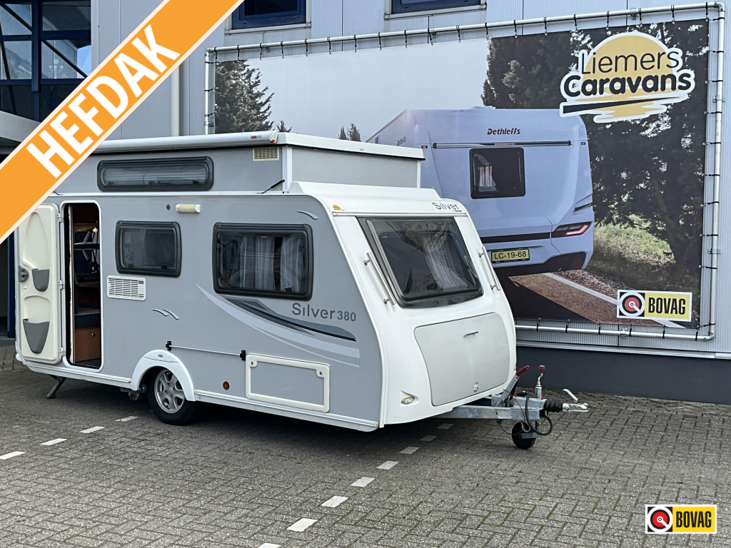 Trigano Silver 380 MOVER-VOORTENT-LUIFEL