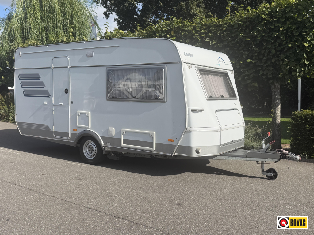 Eriba Nova 470 Mover,Voortent enkel bed