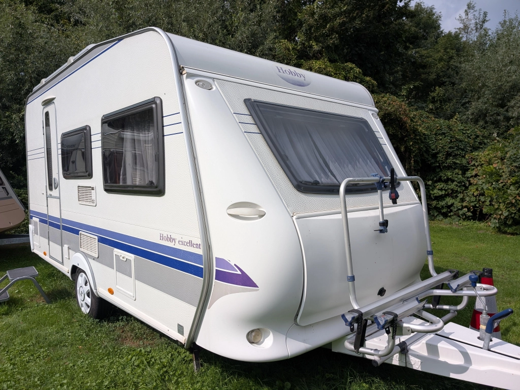 Hobby Excellent 400 SF Voortent+ palma luifel